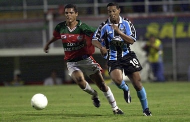 Da indústria às bets: como a economia mudou os patrocinadores do futebol brasileiro