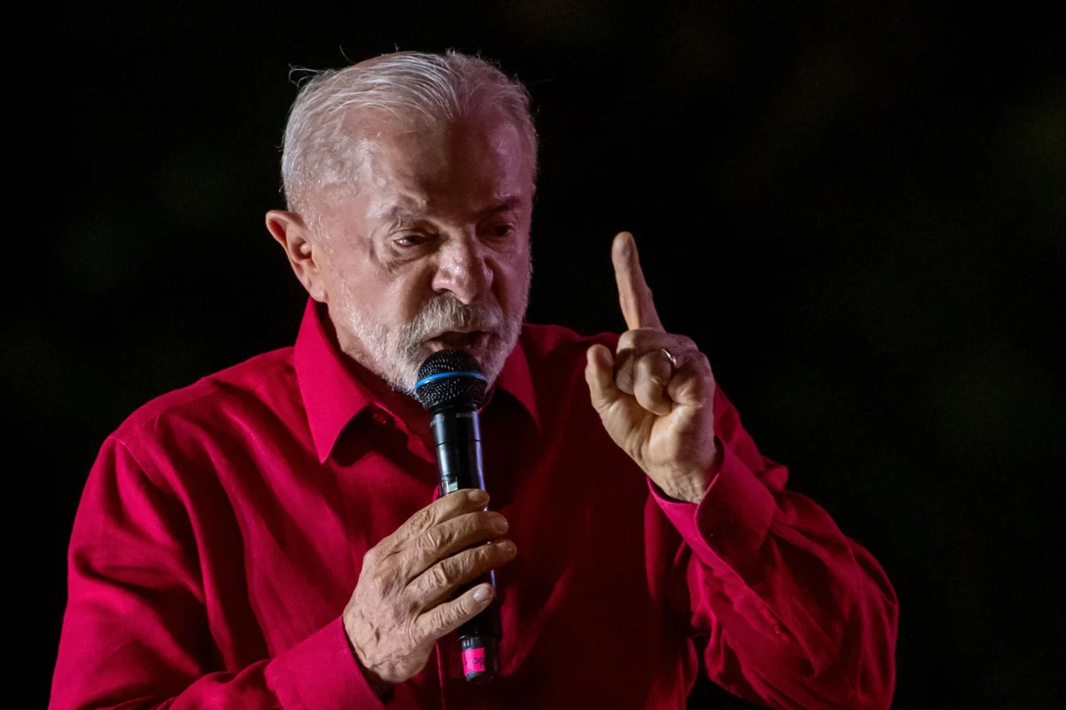 Lula convoca idosos com mais de 70 anos a votarem: "Desistiu da vida?"