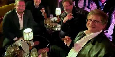 Paulo Gonet fumando charuto com Daniel Vorcaro Foto: Reprodu&ccedil;&atilde;o/P / Estad&atilde;o