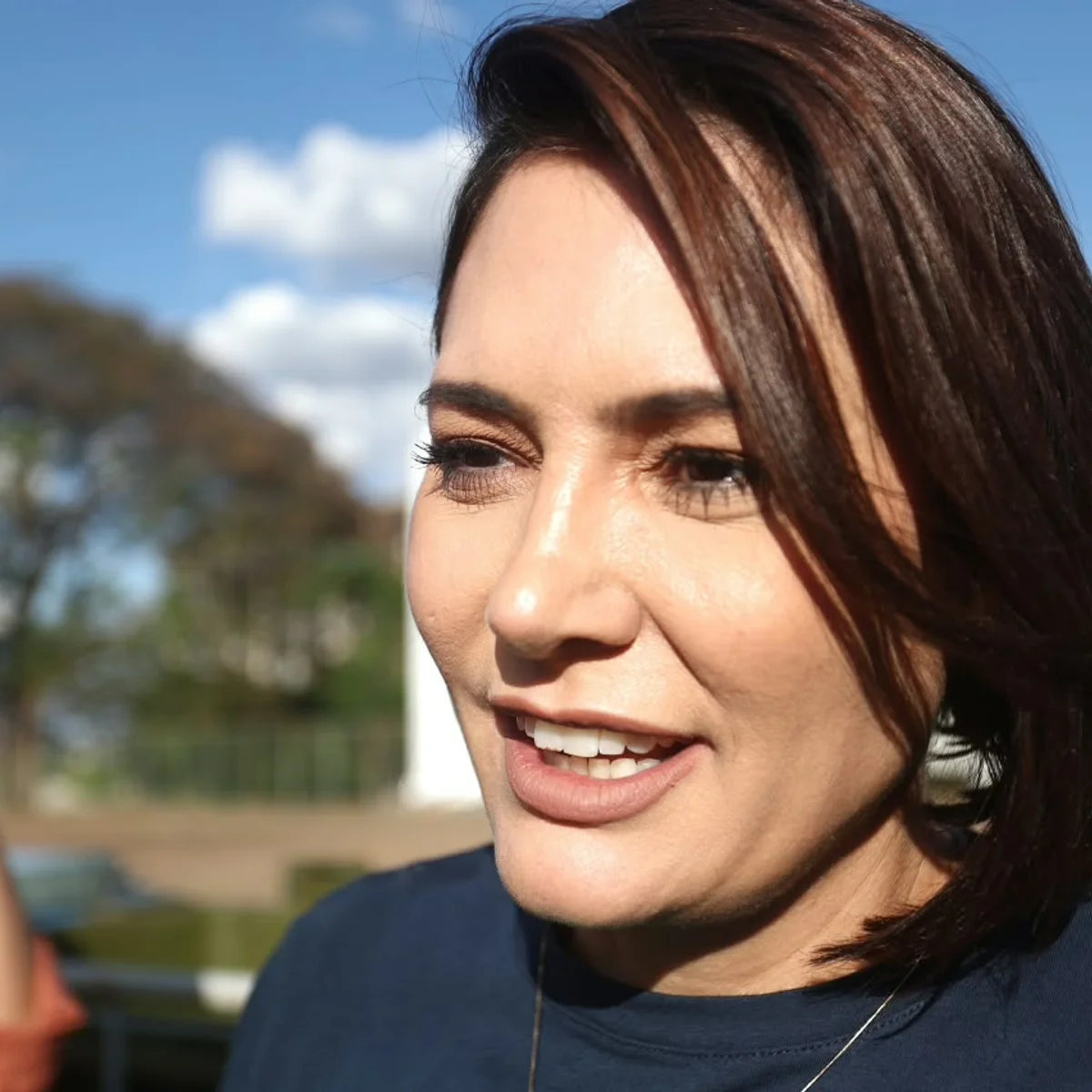 Michelle Bolsonaro é internada em hospital após crise de enxaqueca